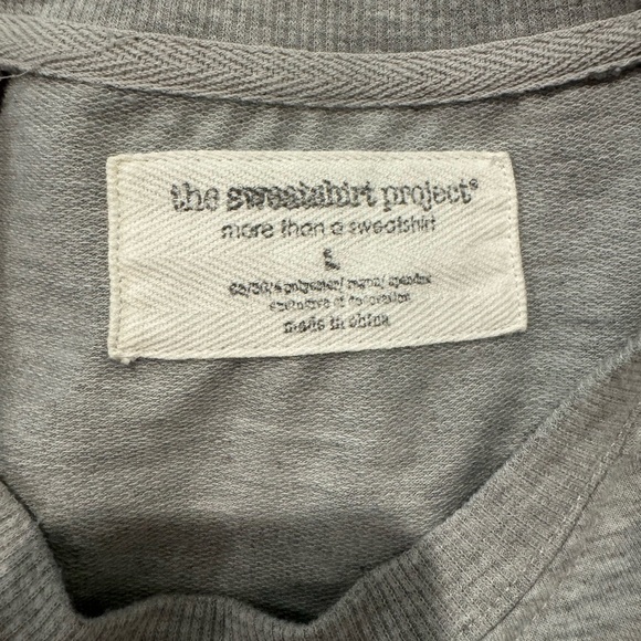 The sweatshirt project Button Detail gray sweater boat neck - Picture 4 of 6